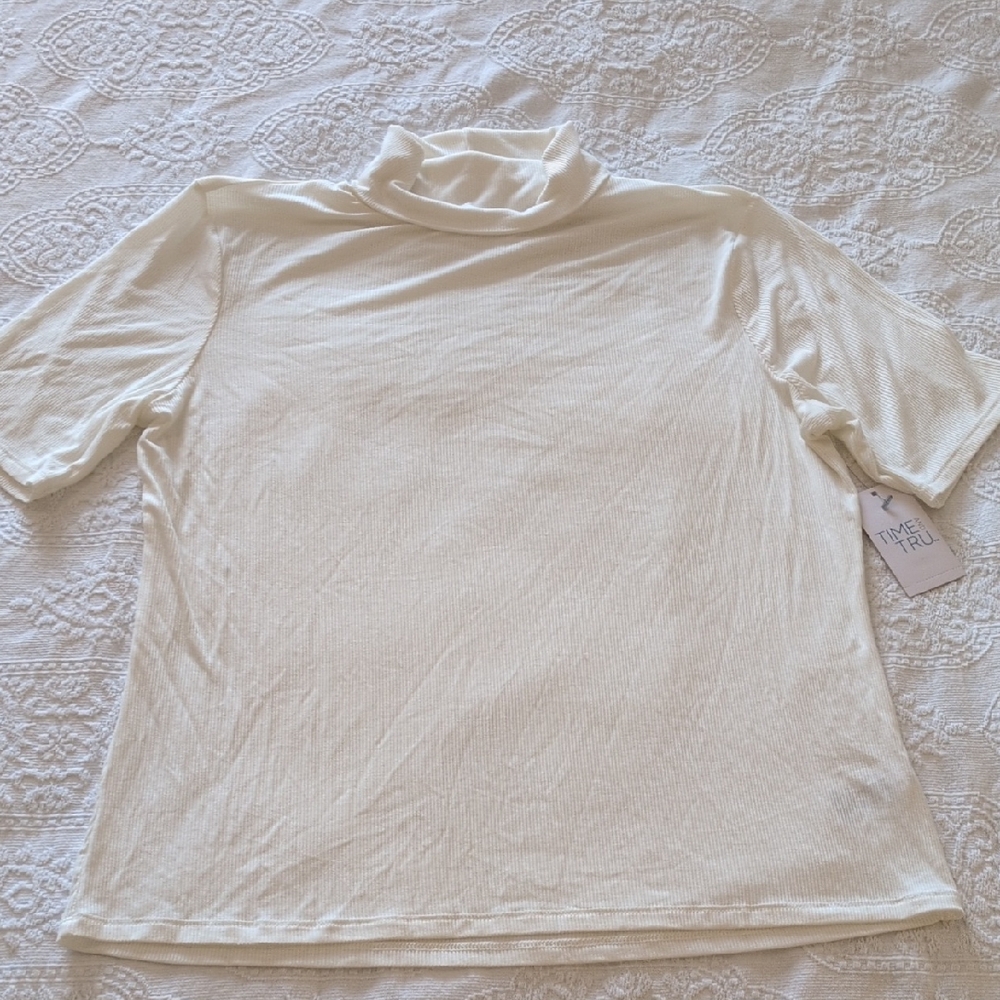 Time and Tru Off-White Turtleneck Top
